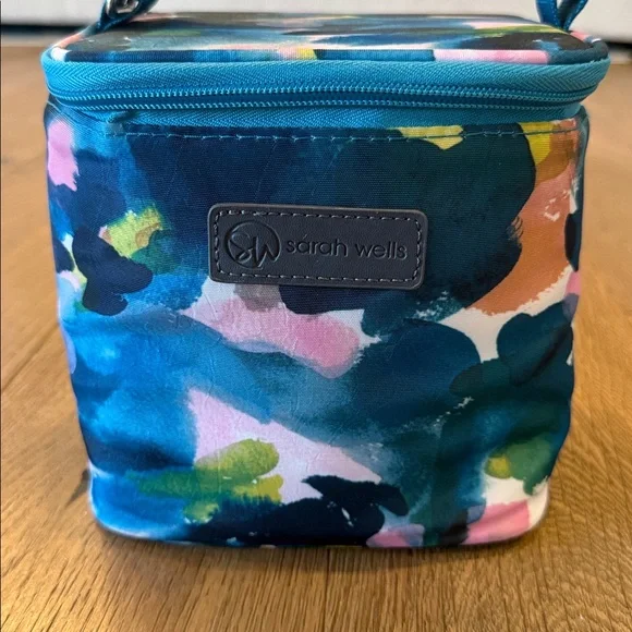 Sarah Wells Cold Gold Milk/Bottle Storage Bag in Aquamarelle - Picture 2 of 5